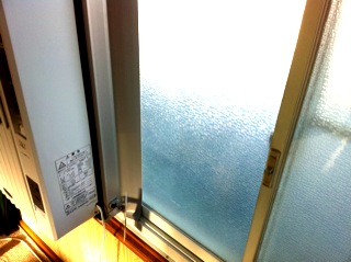 窓用エアコン 取り付け 窓用エアコン